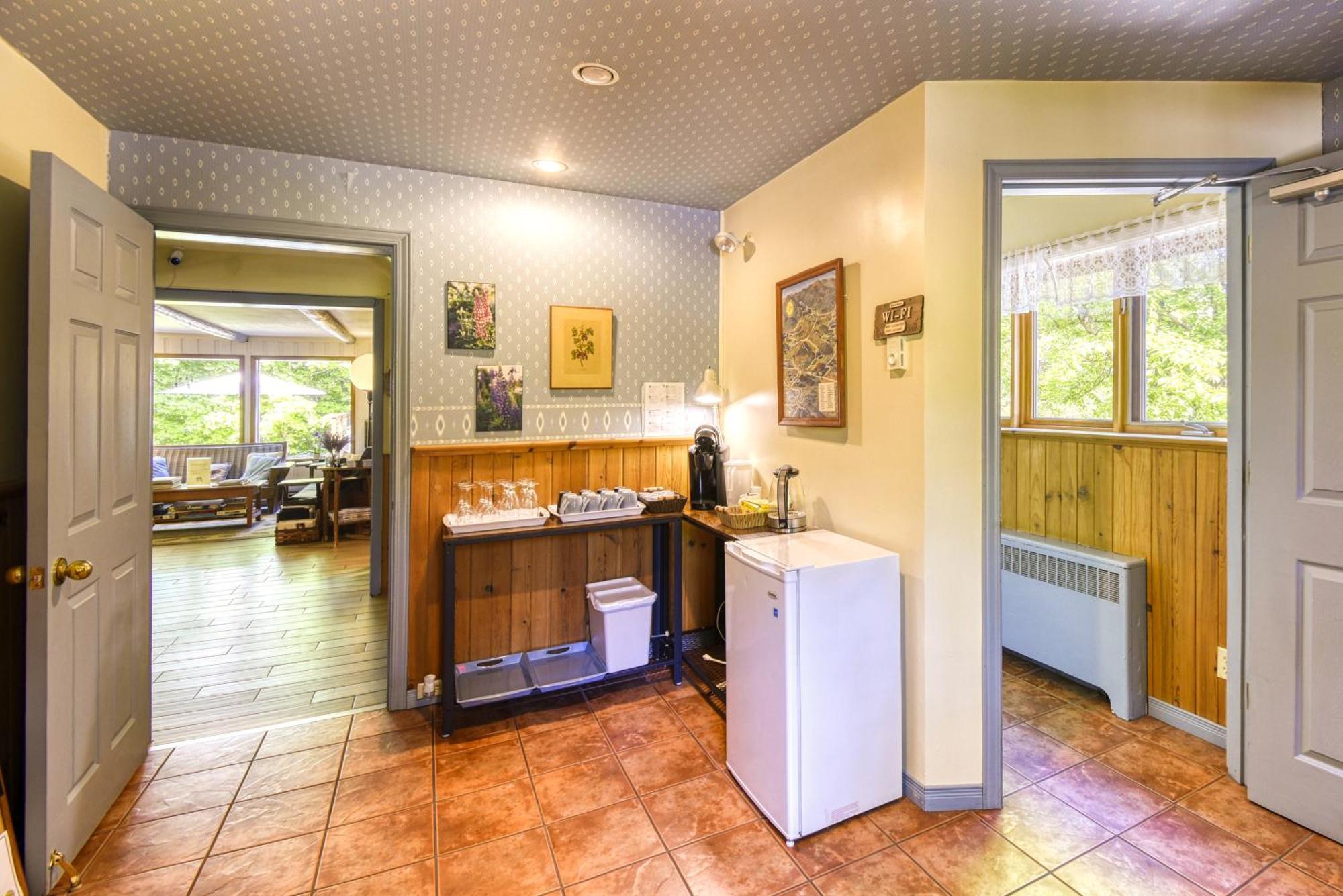 Auberge Le Lupin-Self Check-In Монт-Тремблант Екстериор снимка