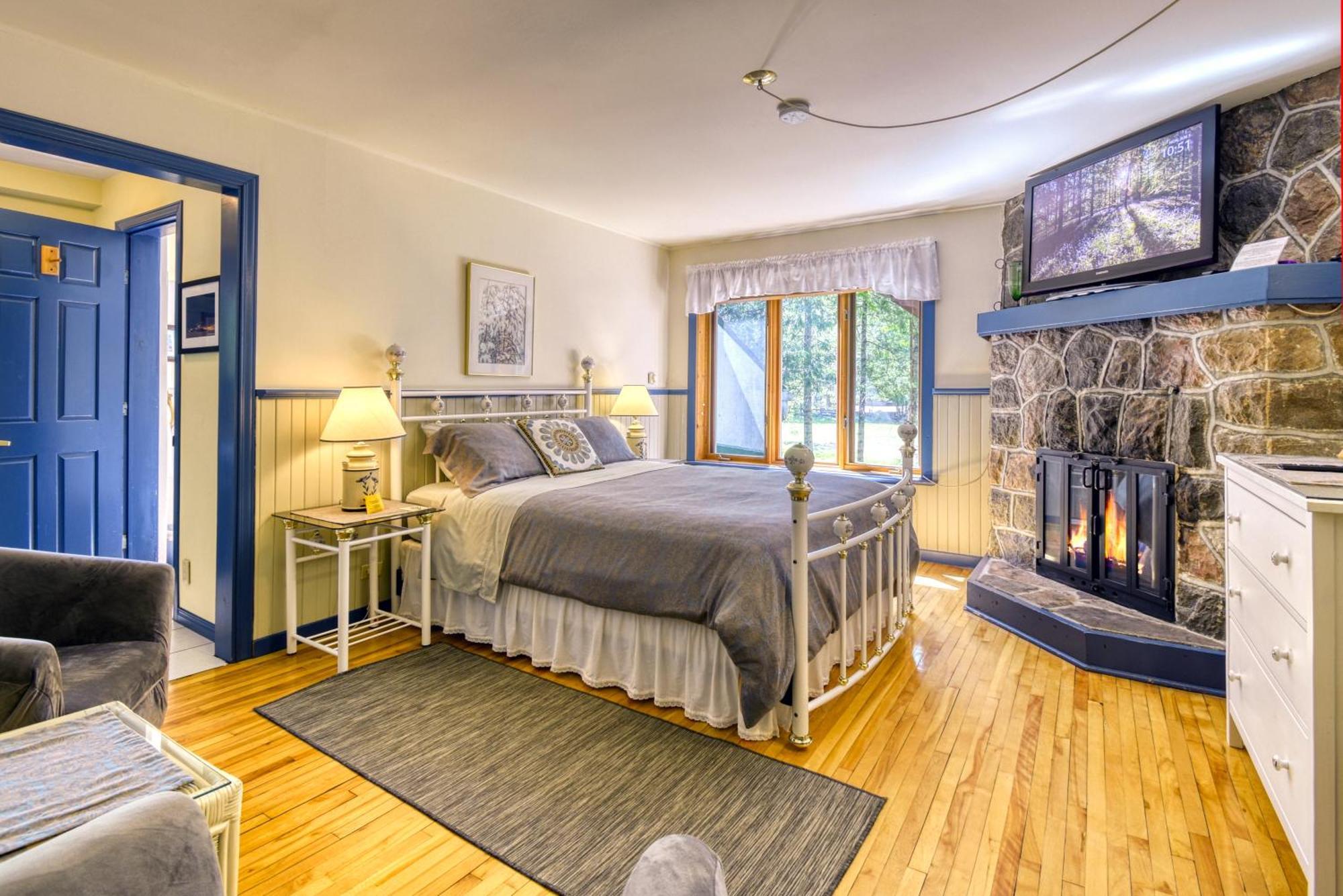 Auberge Le Lupin-Self Check-In Монт-Тремблант Екстериор снимка